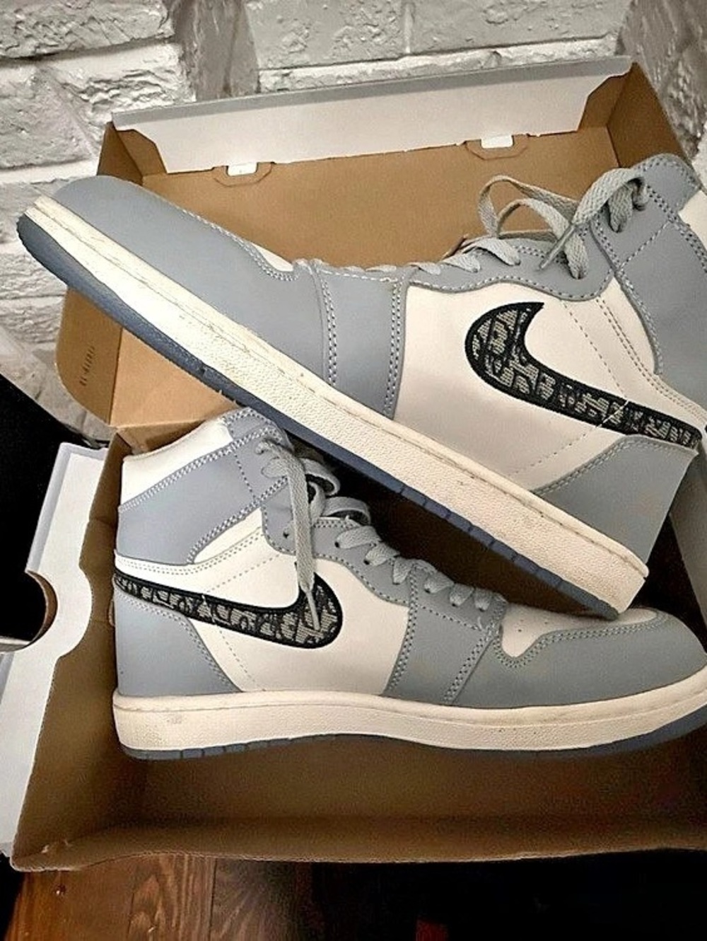 Nike Air Jordan 1 High Top Sneakers Gray & White US 12